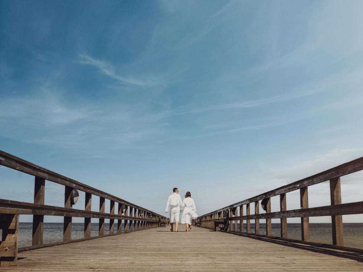 Отель Ahus Seaside Экстерьер фото